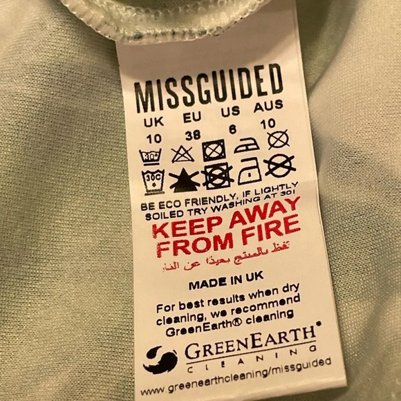 MISSGUIDED Palm Frill Hem Plunge Mini Dress‎ in Green - Picture 6 of 7